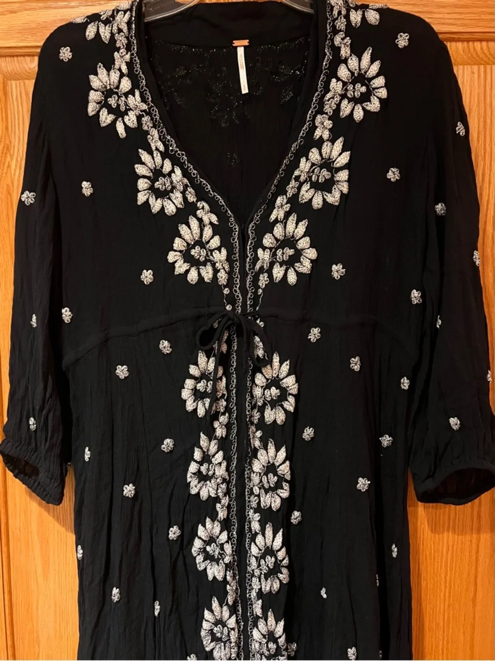 Free People Embroidered Fable V-Neck‎ Empire Waist Midi Dress Black Size Small